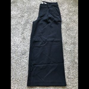 Women’s Wide-leg Trouser